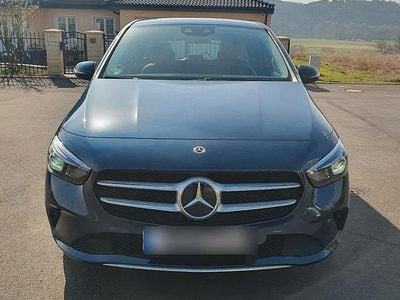 Gebraucht Mercedes B220 190 PS (139 kW) 2020 Van / Kleinbus