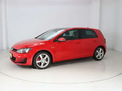 Second-hand VW Golf VII GTI 230 CP (169 kW) 2013 Roșu Berlinǎ