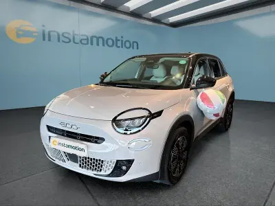 Neu Fiat 600E La Prima 114 kW (156 PS) 2025 Beige SUV
