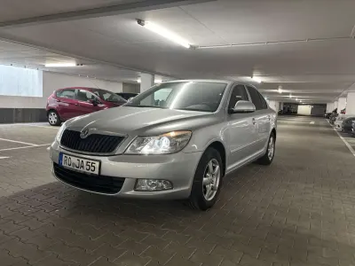 Gebraucht Skoda Octavia Elegance 105 PS (77 kW) 2011 Limousine