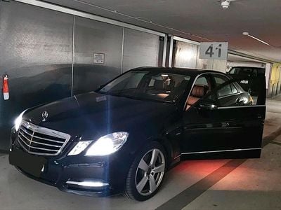 Gebraucht Mercedes E350 231 PS (169 kW) 2010 Schwarz Limousine