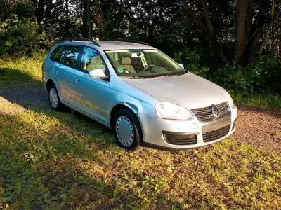 Gebraucht VW Golf V 105 PS (77 kW) 2009 Silber Kombi