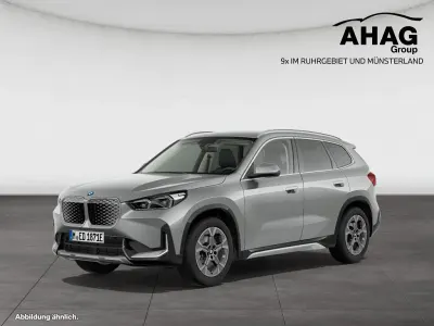 Neu BMW iX1 xLine 150 kW (204 PS) 2026 Schwarz SUV