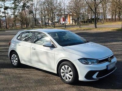 Gebraucht VW Polo 80 PS (58 kW) 2023 Weiß Kleinwagen