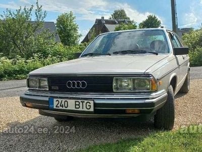 Beige Gebraucht 1983 Audi 200 Limousine | 7.500 €