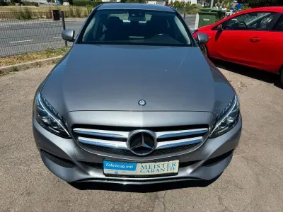 Gebraucht Mercedes C180 156 PS (114 kW) 2016 Silber Limousine