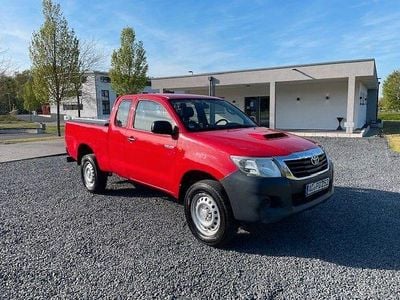 Gebraucht Toyota HiLux 144 PS (105 kW) 2015 Rot Pickup