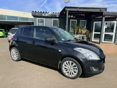Gebraucht Suzuki Swift Club 94 PS (69 kW) 2013 Schwarz Kleinwagen