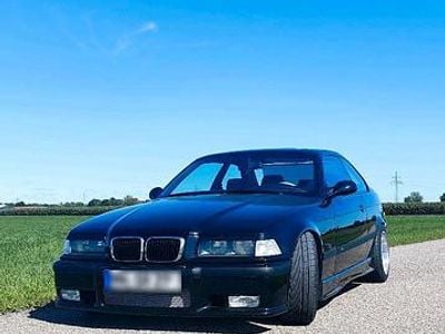 Second-hand BMW 328 M Sport 193 CP (141 kW) 1995 Negru Coupe