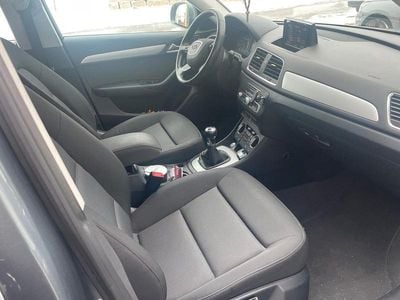 Grau Gebraucht 2016 Audi Q3 SUV | 12.900 € (Fairer Preis)