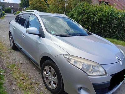 Grau Gebraucht 2010 Renault Mégane GrandTour Kombi | 3.590 € (Fairer Preis)