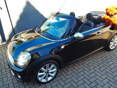 Begagnad Mini Cooper Cabriolet 122 HK (89 kW) 2013 Svart Cab