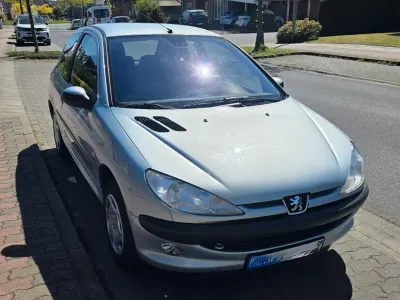 Gebraucht Peugeot 206 Premium 75 PS (55 kW) 2002 Grau Kleinwagen