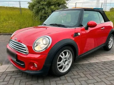 Gebraucht Mini Cooper Cabriolet 122 PS (89 kW) 2012 Rot Cabrio