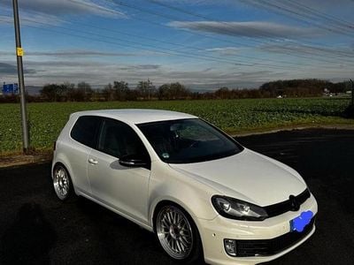Gebraucht VW Golf GTI 205 PS (150 kW) 2011 Weiß Coupé