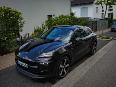 Gebraucht Porsche Macan 380 kW (517 PS) 2024 Schwarz SUV
