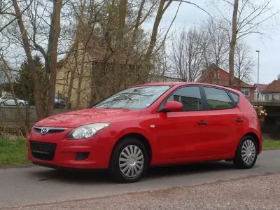Brugt Hyundai i30 Classic 90 HK (66 kW) 2010 Rød Sedan