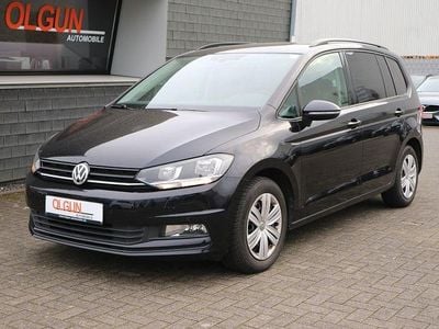 Schwarz Gebraucht 2016 VW Touran Trendline Van / Kleinbus | 13.490 € (Etwas zu teuer)