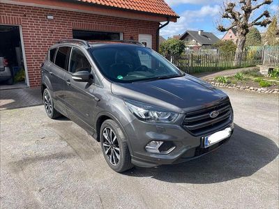 Gebraucht Ford Kuga 179 PS (131 kW) 2018 Grau SUV
