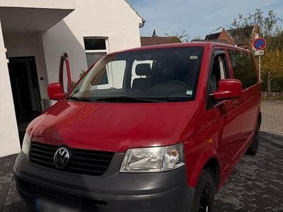 Second-hand VW T5 2007 Roșu Van