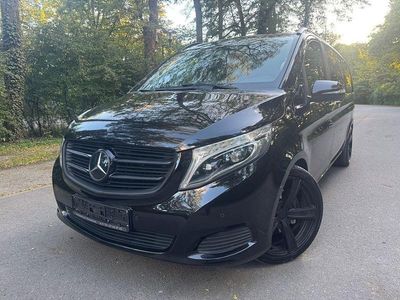 Schwarz Gebraucht 2015 Mercedes V250 Van / Kleinbus | 35.990 € (Teuer)