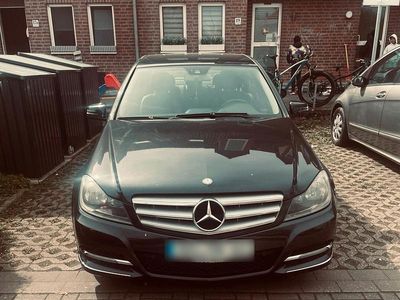 Gebraucht Mercedes C220 Avantgarde 170 PS (125 kW) 2011 Schwarz Limousine