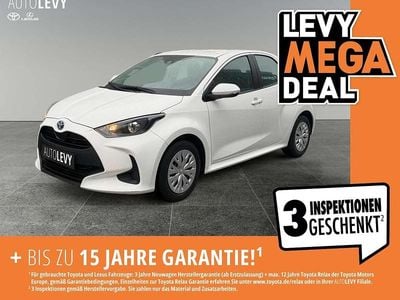 Gebraucht Toyota Yaris Hybrid Comfort 116 PS (85 kW) 2021 Weiß Kleinwagen