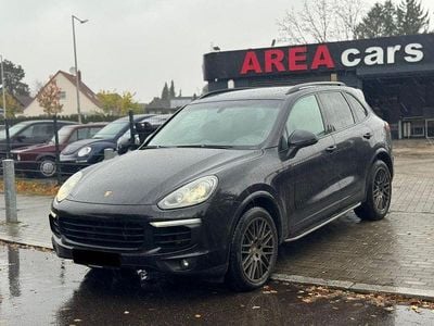 Tiefschwarzmetallic Gebraucht 2017 Porsche Cayenne Platinum Edition SUV | 39.900 € (Teuer)