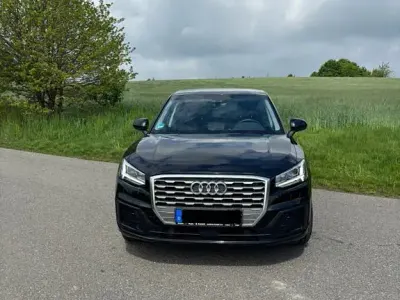 Używany Audi Q2 S-Line 150 KM (110 kW) 2020 Czarny SUV