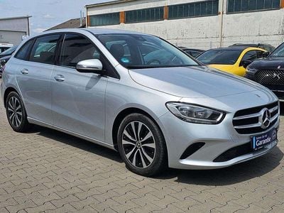 Usata Mercedes B180 116 CV (85 kW) 2022 Argento Monovolume