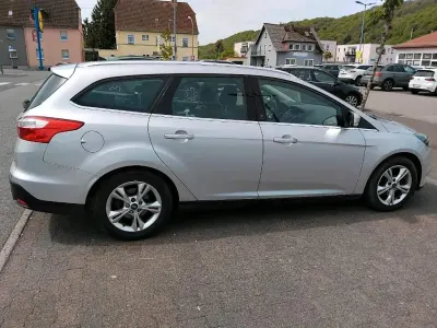 Brugt Ford Focus 105 HK (77 kW) 2012 Grå Stationcar
