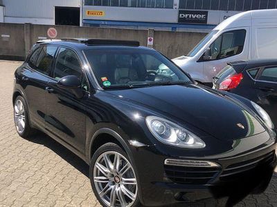 Usado Porsche Cayenne 245 HP (180 kW) 2012 Preto SUV