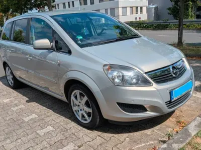 Gebraucht Opel Zafira Selection 140 PS (102 kW) 2010 Grau Van / Kleinbus