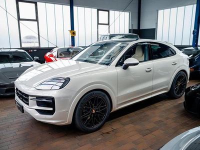Beige Neu 2025 Porsche Cayenne Coupe Coupé | 137.990 € (Teuer)