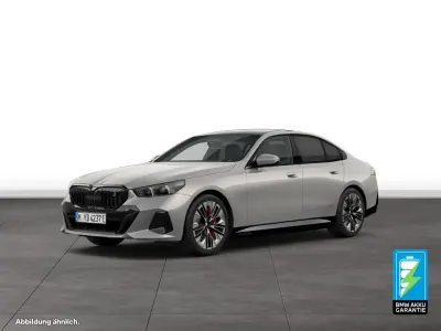 Gebraucht BMW i5 M Sport 289 kW (394 PS) 2025 Grau Limousine