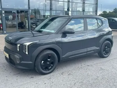 Neu Kia EV2 Air 108 kW (147 PS) 2026 Pentametallic. SUV