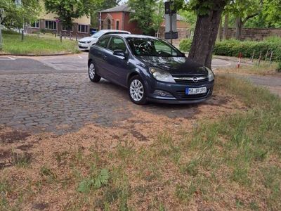 Opel Astra GTC
