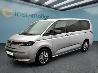 Gebraucht VW Multivan 150 PS (110 kW) 2024 Silber Van / Kleinbus