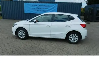 Gebraucht Seat Ibiza Style 95 PS (69 kW) 2023 Nevadaweiss s9rweiß Kleinwagen