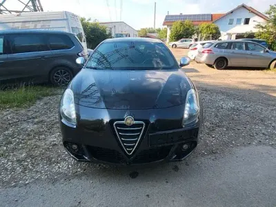 Gebraucht Alfa Romeo Giulietta Turismo 170 PS (125 kW) 2012 Schwarz Kleinwagen