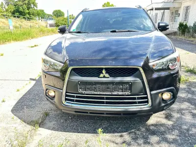Gebraucht Mitsubishi ASX Intense 150 PS (110 kW) 2012 Schwarz SUV
