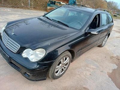 Gebraucht Mercedes 200 122 PS (89 kW) 2005 Kombi