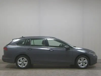 Usata VW Golf VIII Life 116 CV (85 kW) 2022 Grigio Station wagon