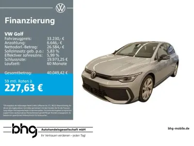 Gebraucht VW Golf VIII GTE 272 PS (200 kW) 2025 Oyster silver metallic/schwarz Limousine