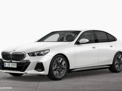 Gebraucht BMW 520 Comfort Edition 197 PS (144 kW) 2025 Weiß Limousine