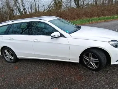 Usado Mercedes E220 170 CV (125 kW) 2014 Blanco Familiar