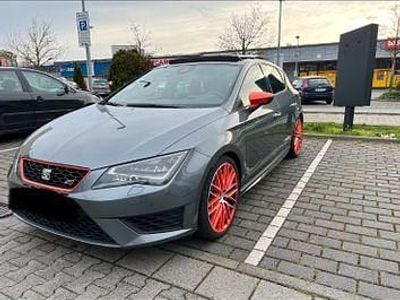 Grau Gebraucht 2016 Seat Leon ST Cupra 290 Kombi | 15.500 € (Fairer Preis)