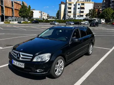 Gebraucht Mercedes C220 Avantgarde 170 PS (125 kW) 2010 Schwarz Kombi