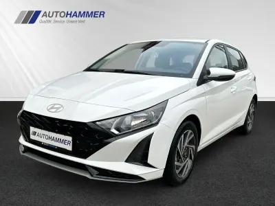 Gebraucht Hyundai i20 Trend 101 PS (74 kW) 2025 Weiß Kleinwagen