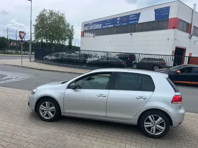 Gebraucht VW Golf VII Match 86 PS (63 kW) 2012 Silber Limousine